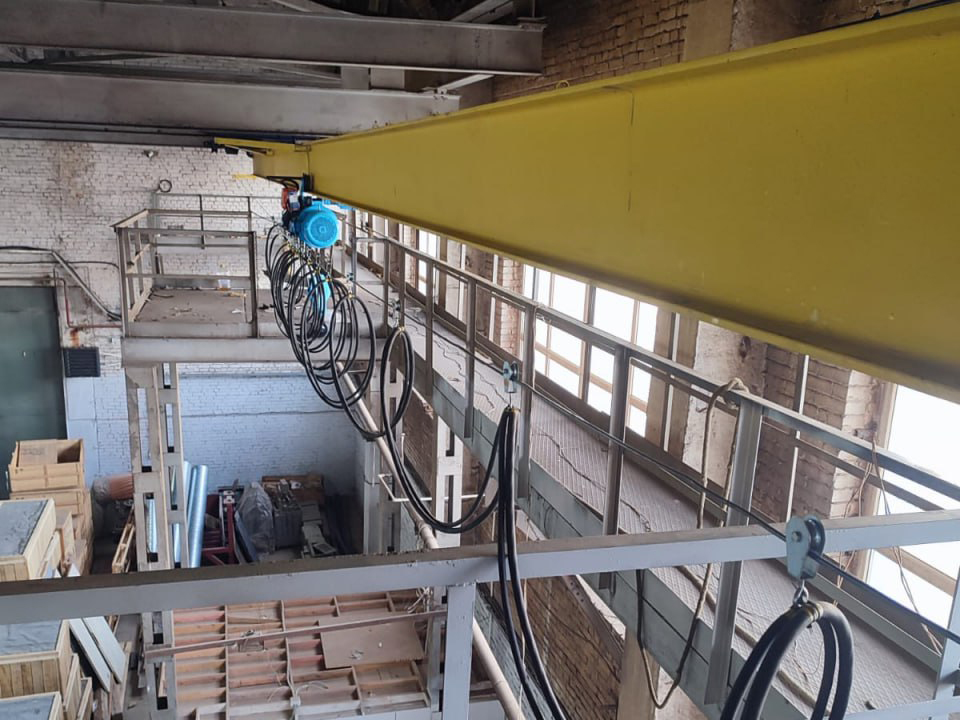 Подвесная кран-балка